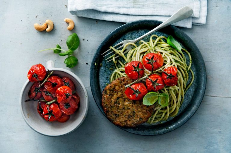 Spaghetti Met Cashewnoten Pesto En Broccoliburger SoFine NL